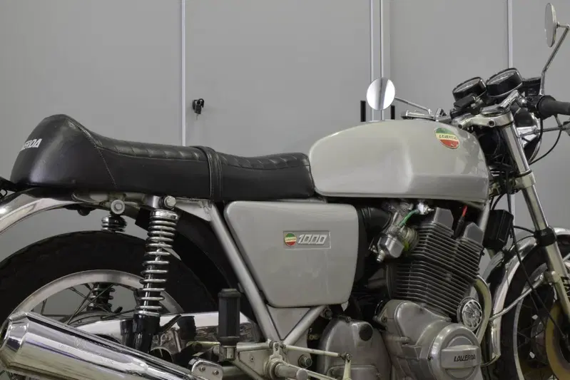 Laverda 1000 (5)