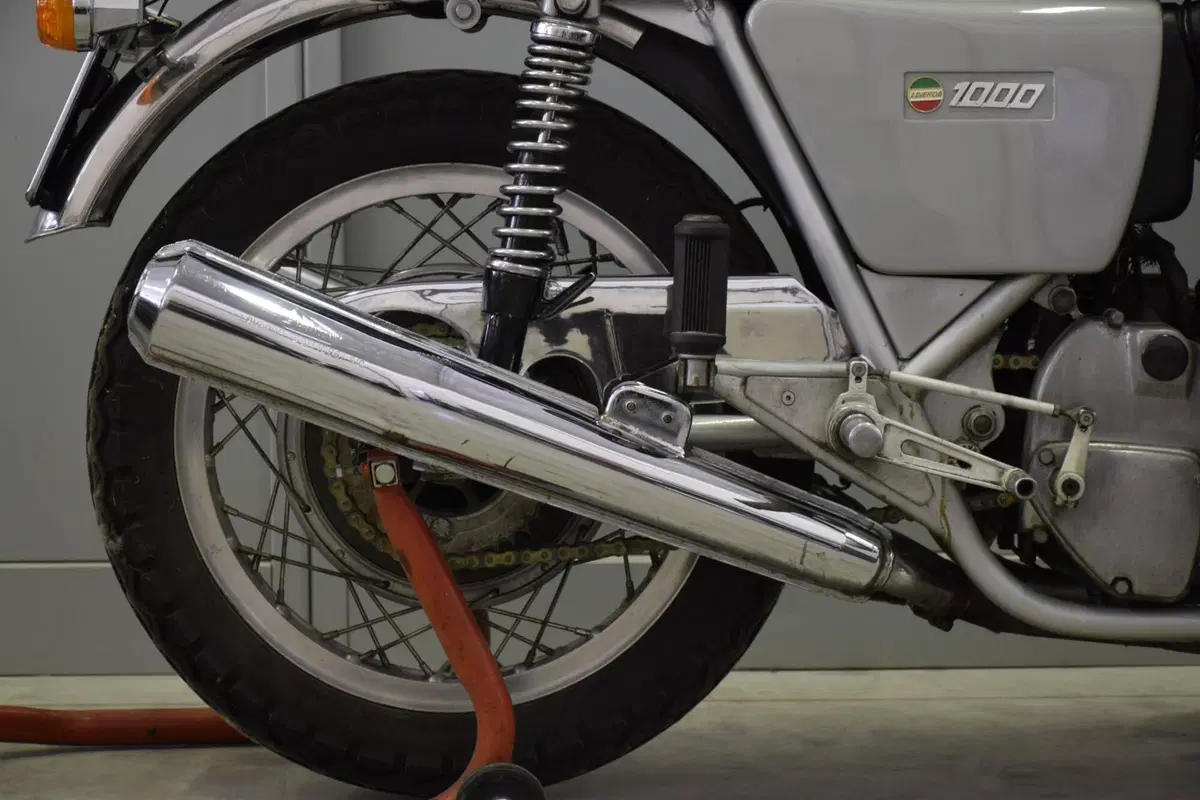 Laverda 1000 (10)