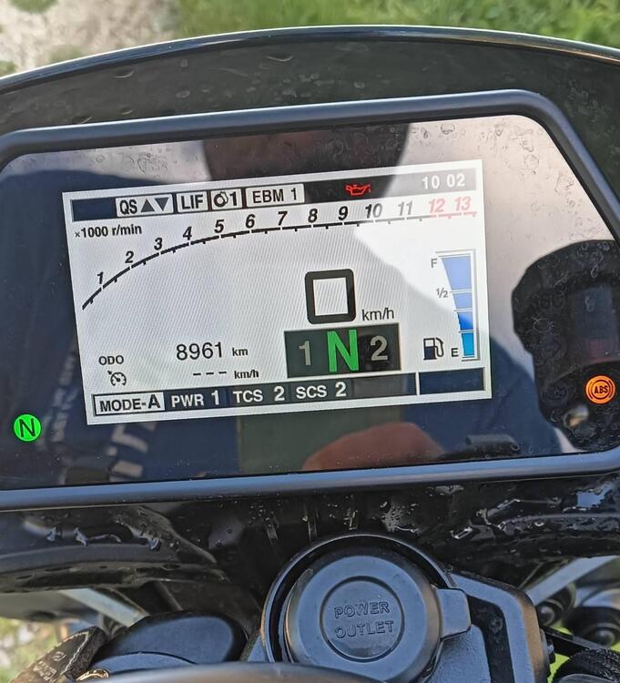 Yamaha MT-10 (2022 - 24) (4)