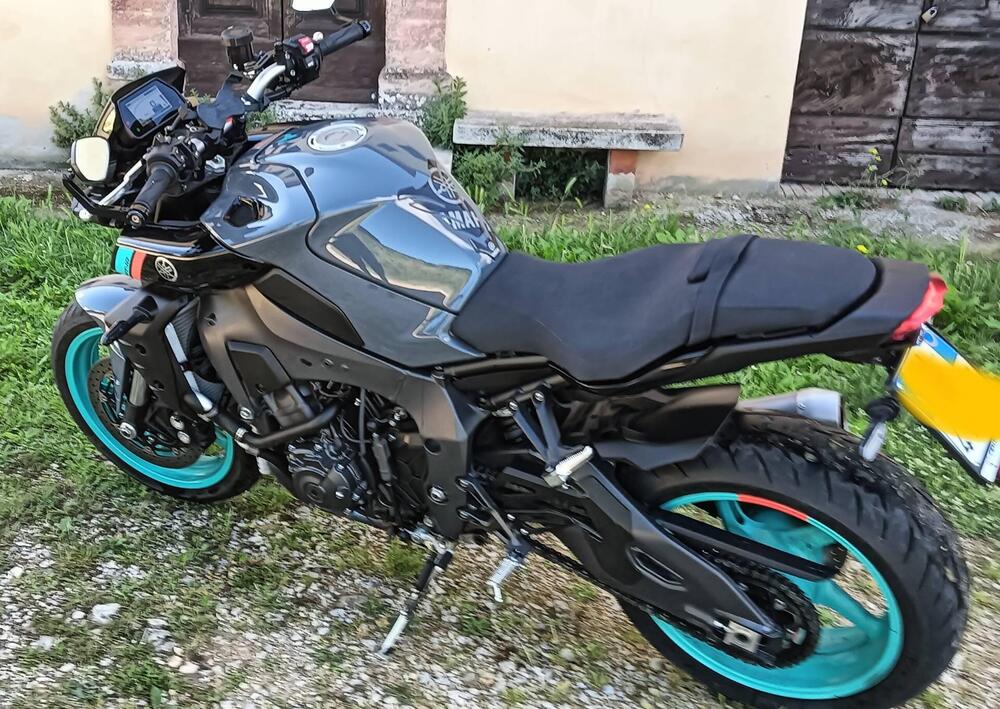 Yamaha MT-10 (2022 - 24) (5)