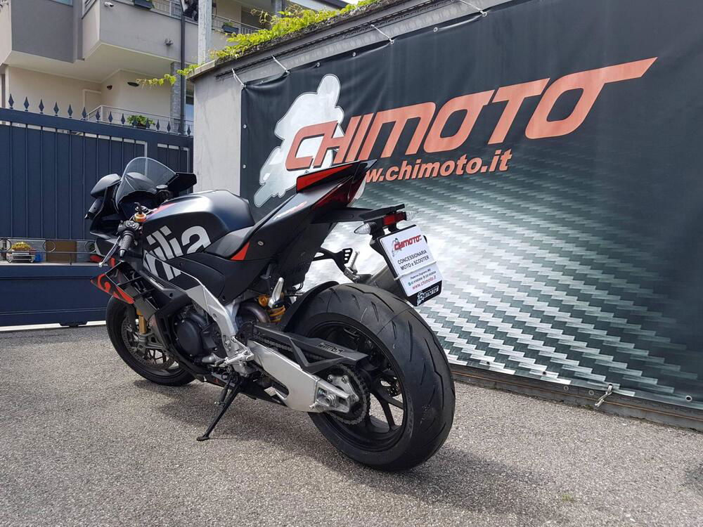 Aprilia RSV4 1100 Factory (2021 - 24) (5)