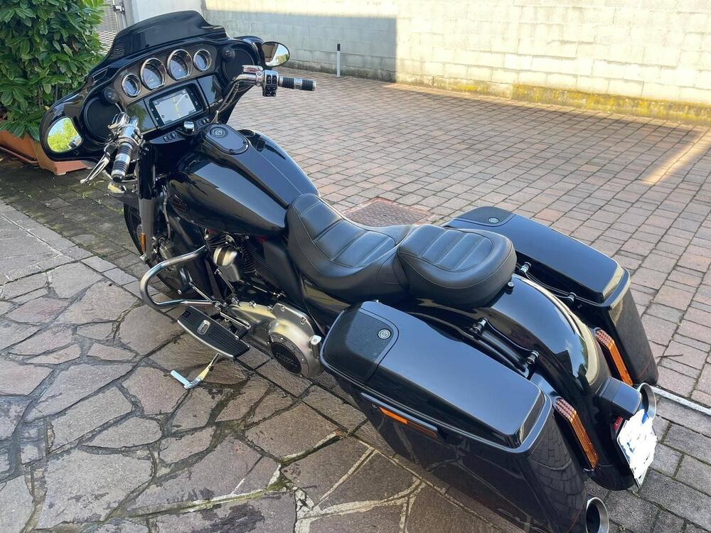 Harley-Davidson CVO Street Glide (2023)