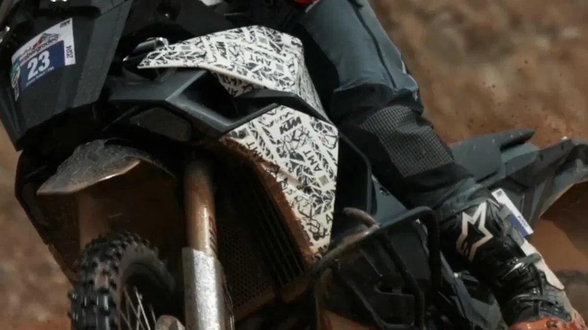 KTM 1390 Super Adventure AMT: sarà automatica! E non sarà la sola, ecco le ALTRE in arrivo (2)