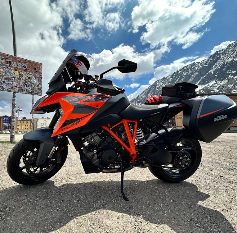 KTM 1290 Super Duke GT (2022 - 24) (2)