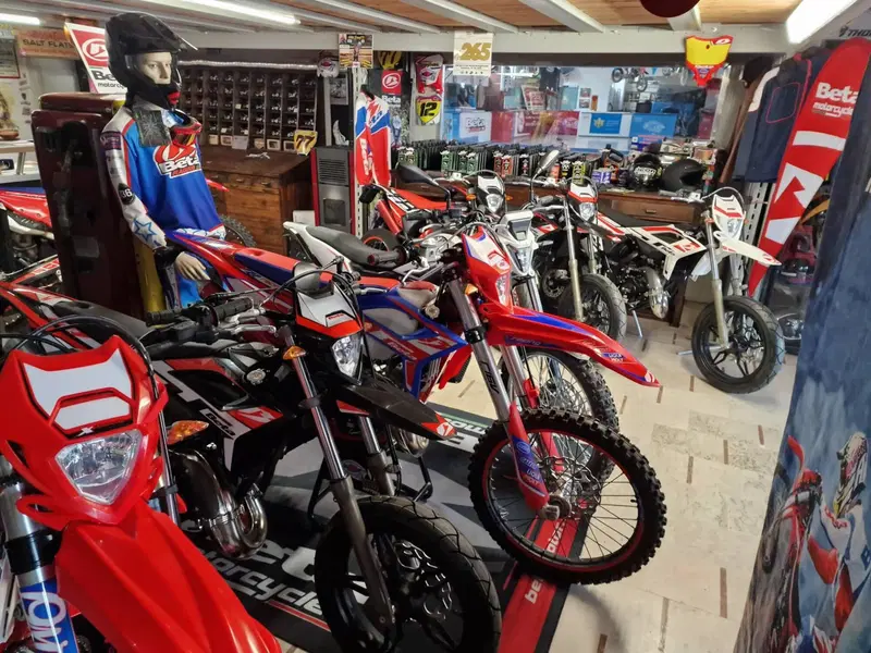 Betamotor RR 50 Motard (2021 - 26) (2)