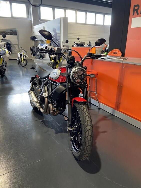 Ducati Scrambler 800 Icon (2023 - 24) (2)