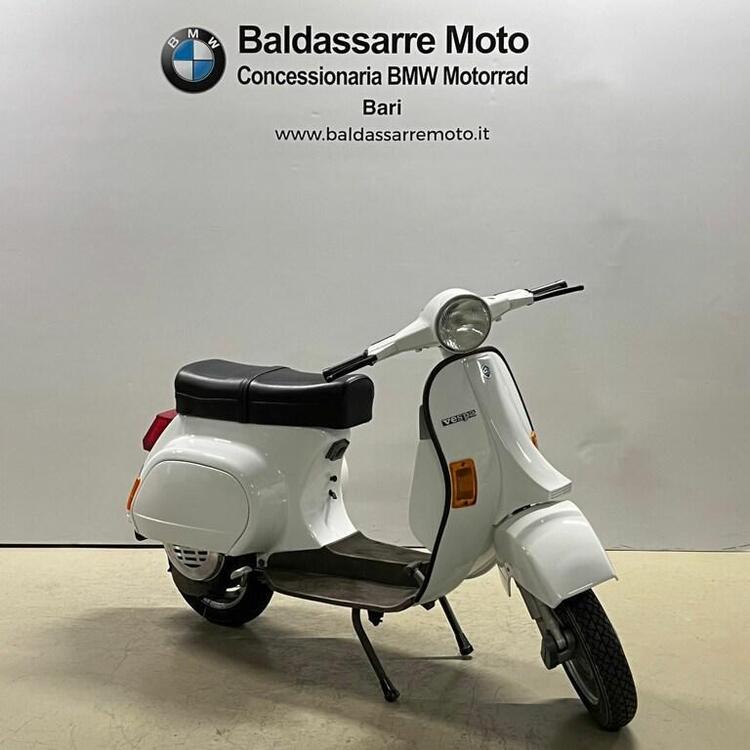 Piaggio Vespa 125 PK CA (3)