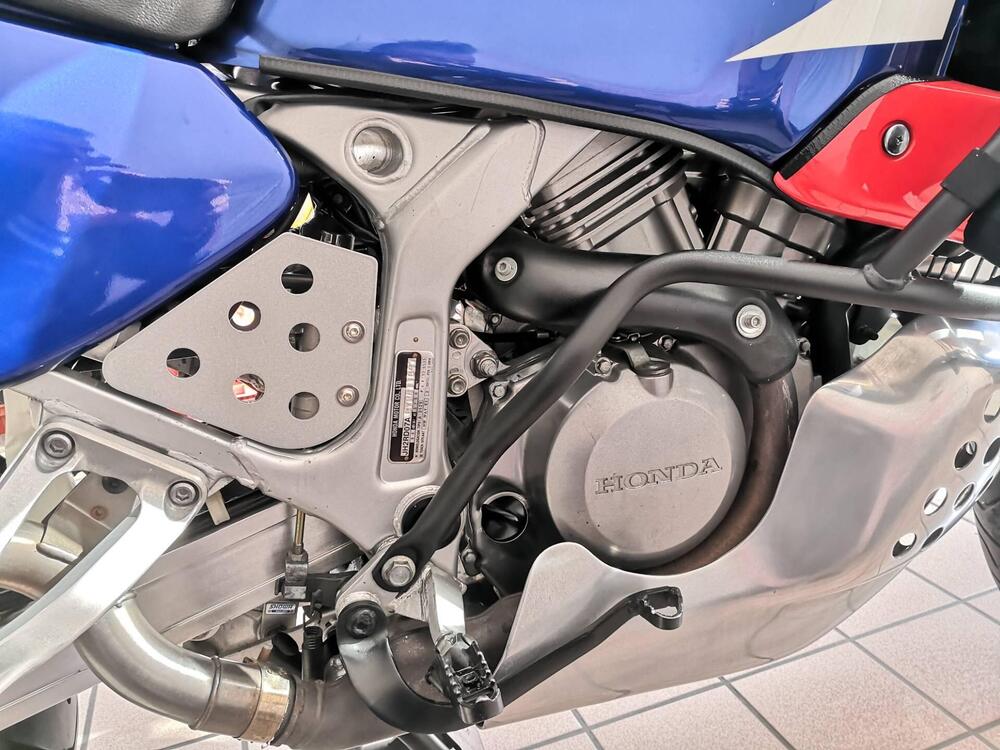 Honda Africa Twin XRV 750 (1996 - 02) (5)