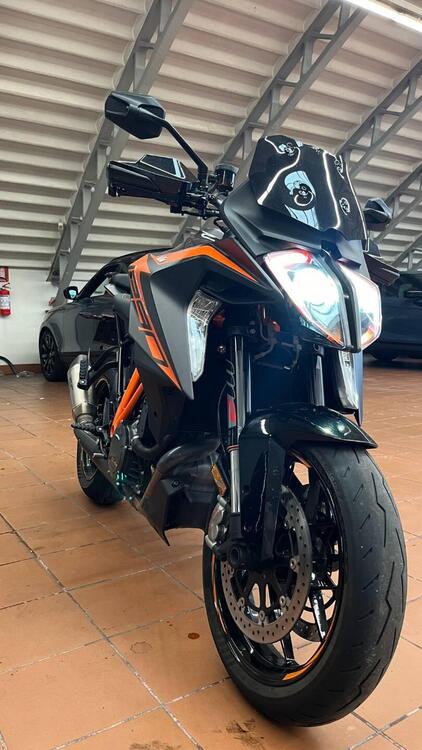 KTM 1290 Super Duke GT (2019 - 20) (3)