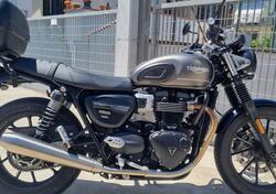 Triumph Street Twin 900 (2021 - 22) usata