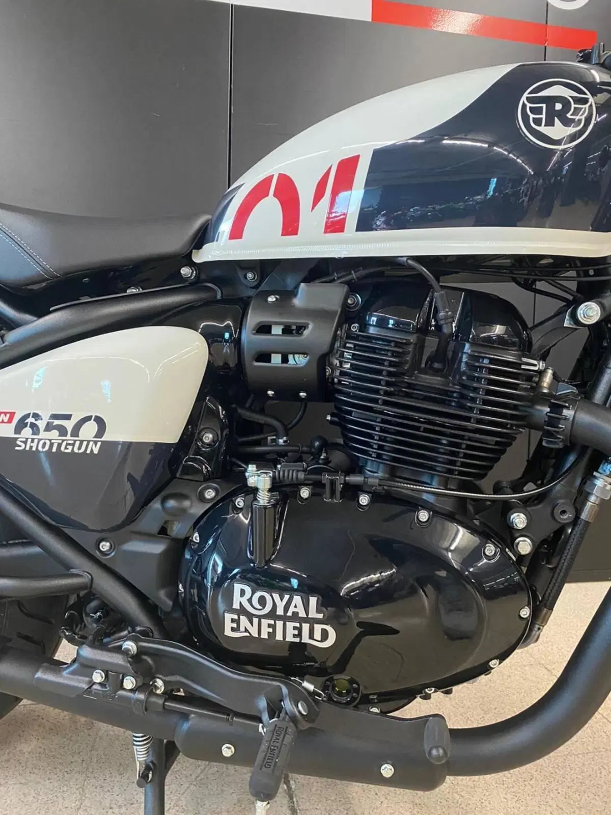 Royal Enfield Shotgun 650 (2024 - 26) (4)