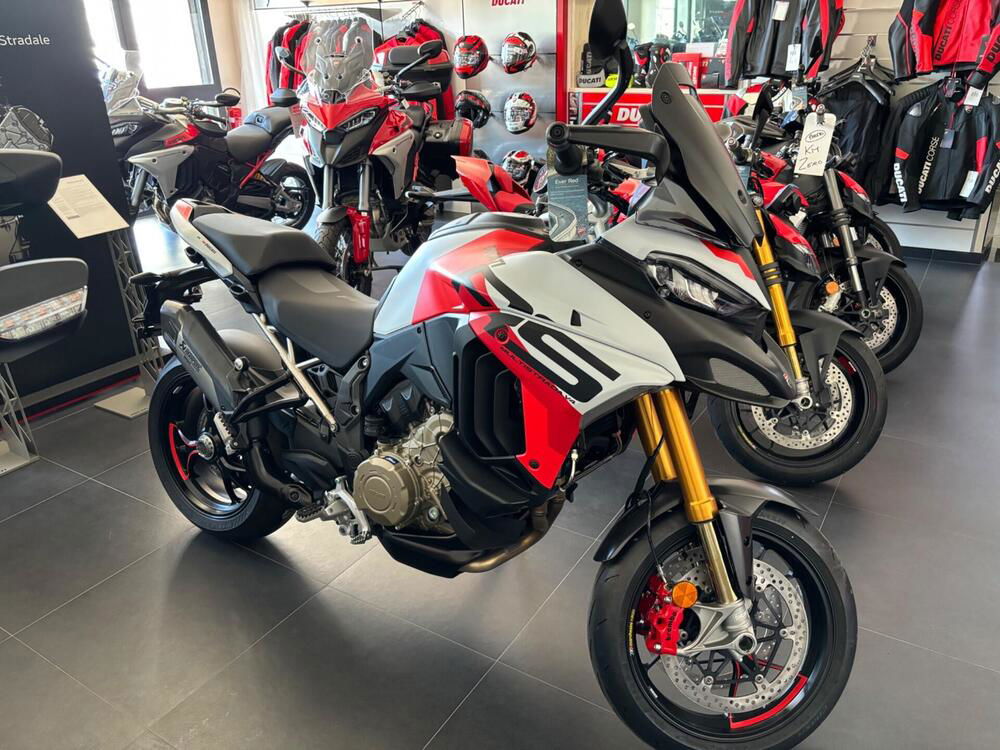 Ducati Multistrada V4 RS (2024)