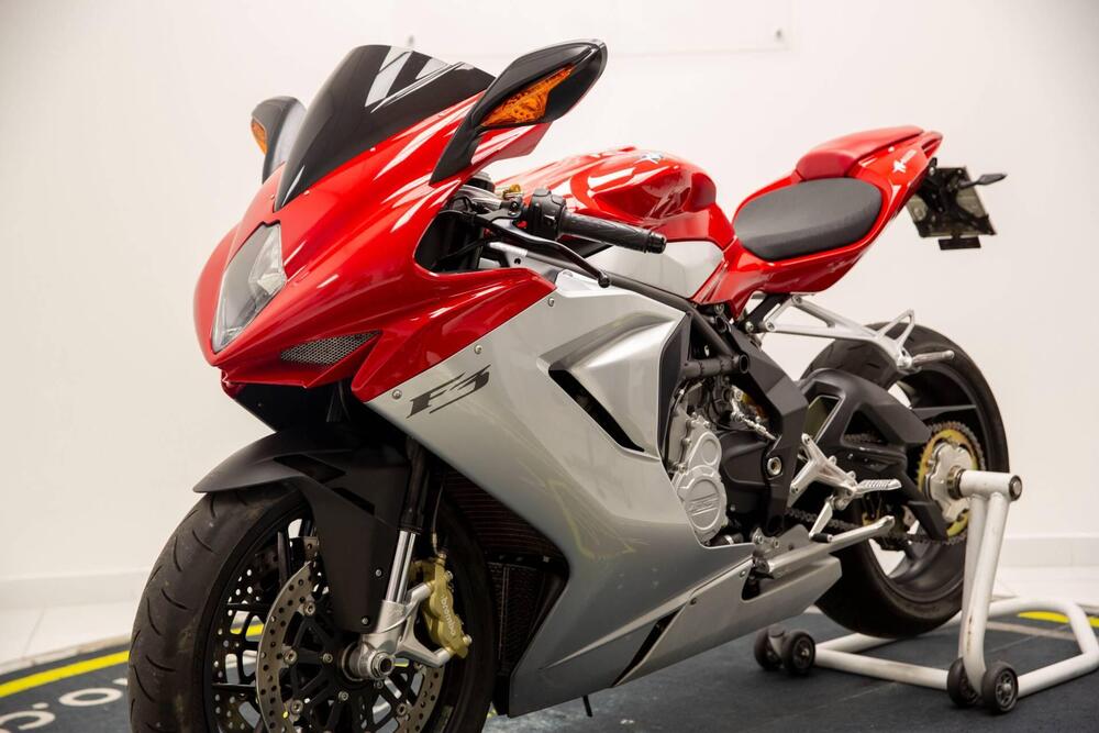 MV Agusta F3 675 (2011 - 15) (3)