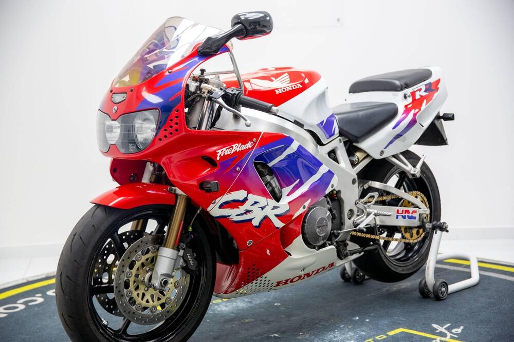 Honda CBR 900 RR (1996 - 97) (3)