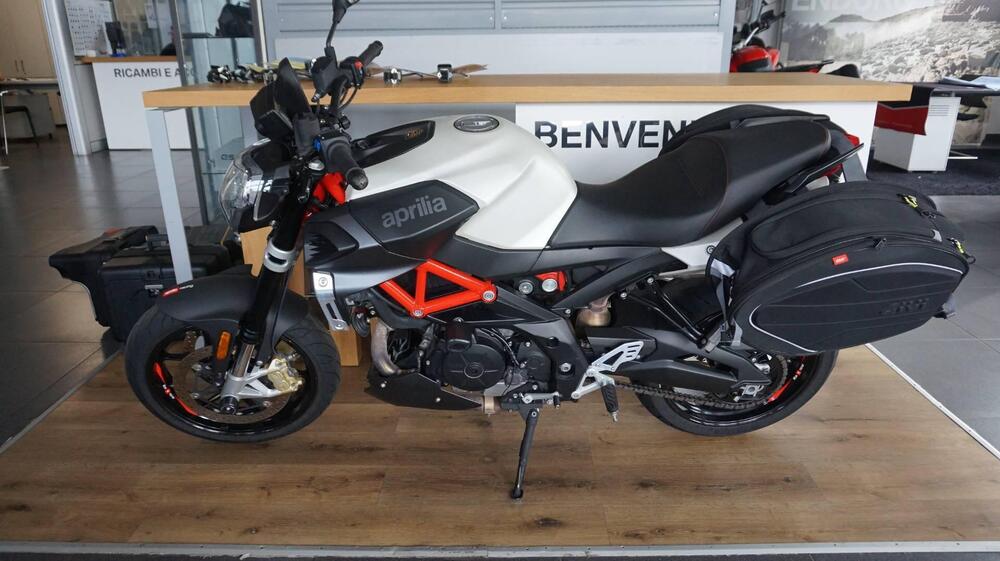 Aprilia Shiver 900 ABS (2017 - 18) (2)