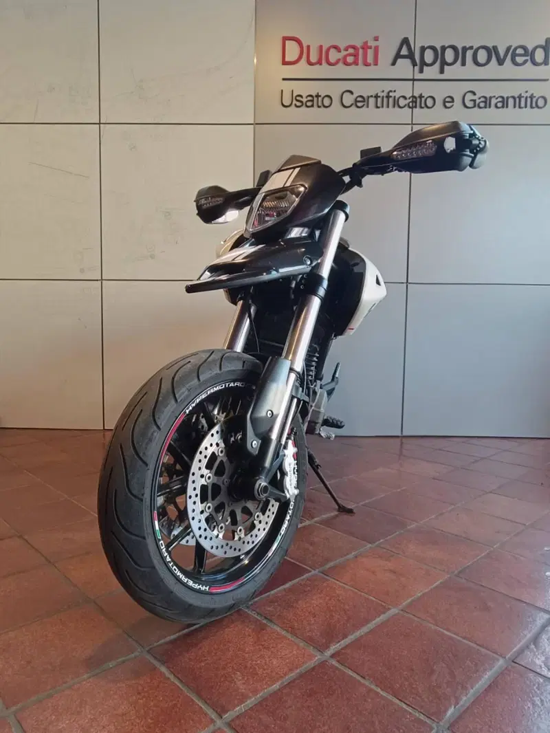 Ducati Hypermotard 796 (2012) (10)