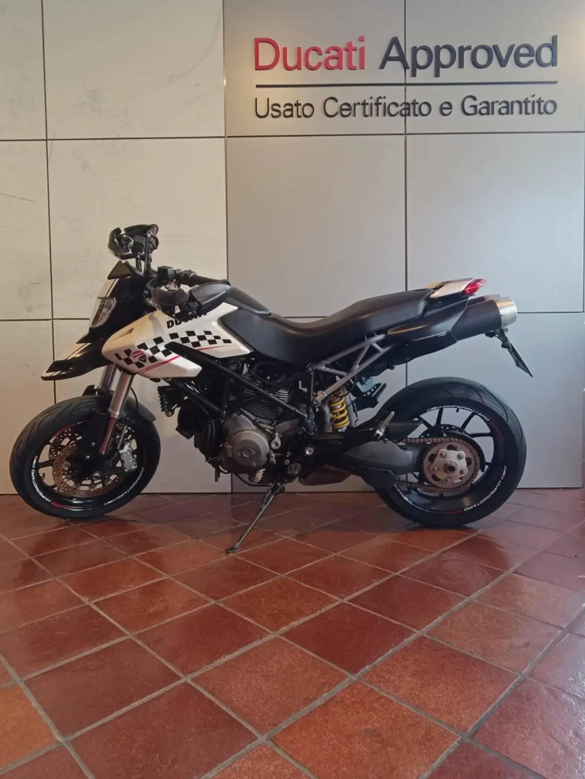 Ducati Hypermotard 796 (2012) (3)