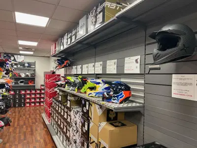 Motoabbigliamento inaugura un nuovo punto vendita a Monza: 8 e 9 giugno