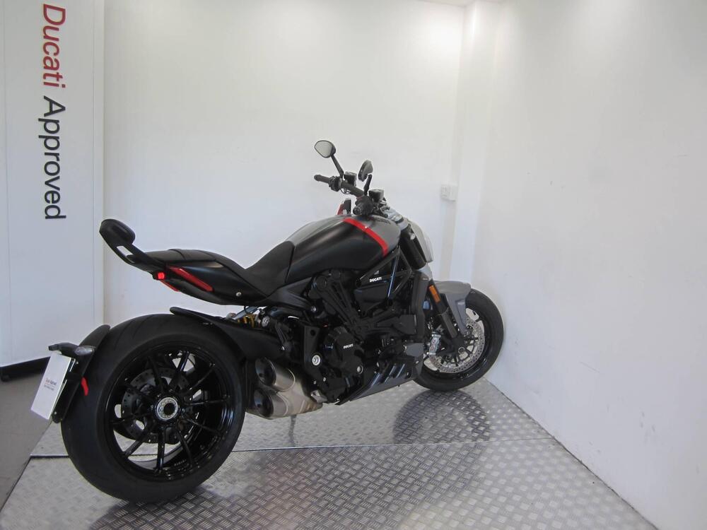 Ducati XDiavel 1262 Black Star (2021) (4)