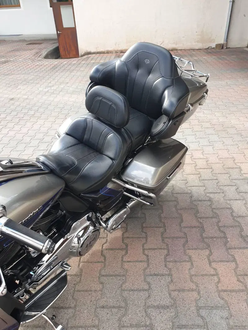 Harley-Davidson 114 Electra Glide Ultra Limited (2019) - FLHTK (9)