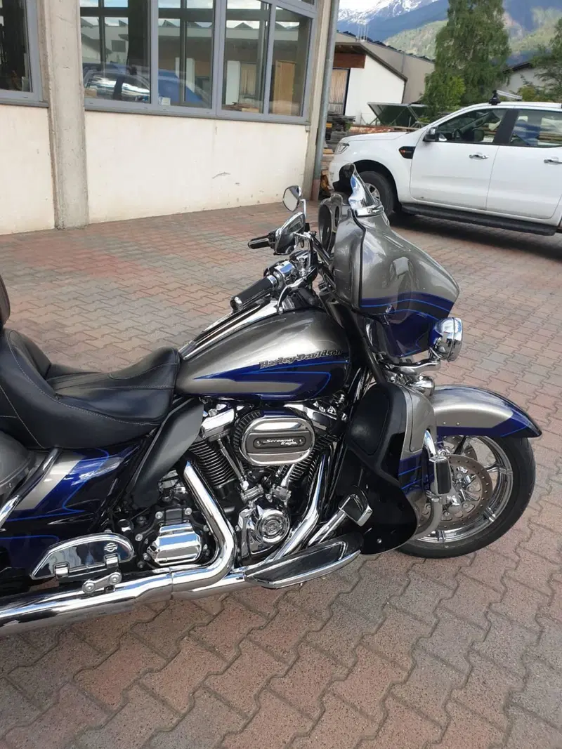 Harley-Davidson 114 Electra Glide Ultra Limited (2019) - FLHTK (4)
