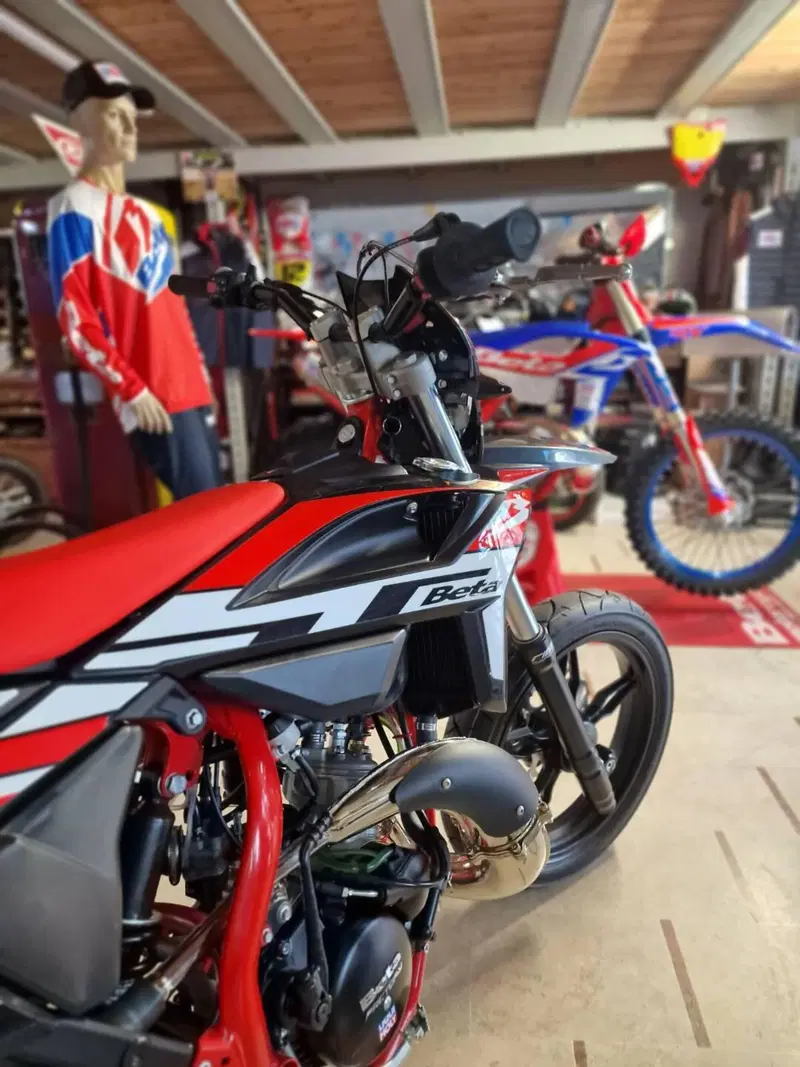 Betamotor RR 50 Motard (2021 - 26) (4)