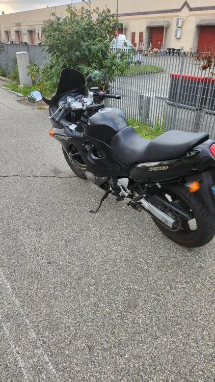 Suzuki GSX 750 F (1999 - 06) (2)