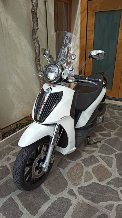 Piaggio Carnaby Cruiser 300 (2008 - 13) (2)