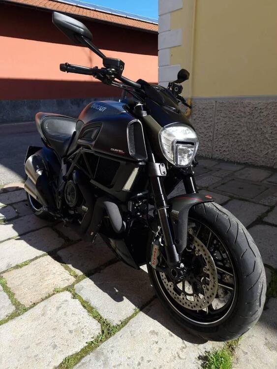 Ducati Diavel 1200 Carbon (2014 - 16) (2)
