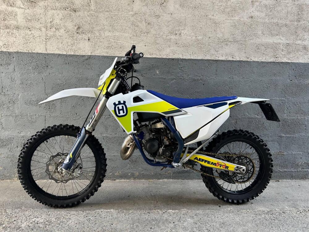 Husqvarna TC 125 (2022) (2)