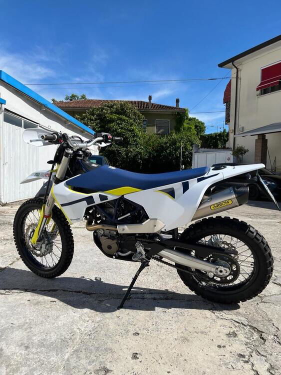 Husqvarna 701 Enduro (2021) (4)