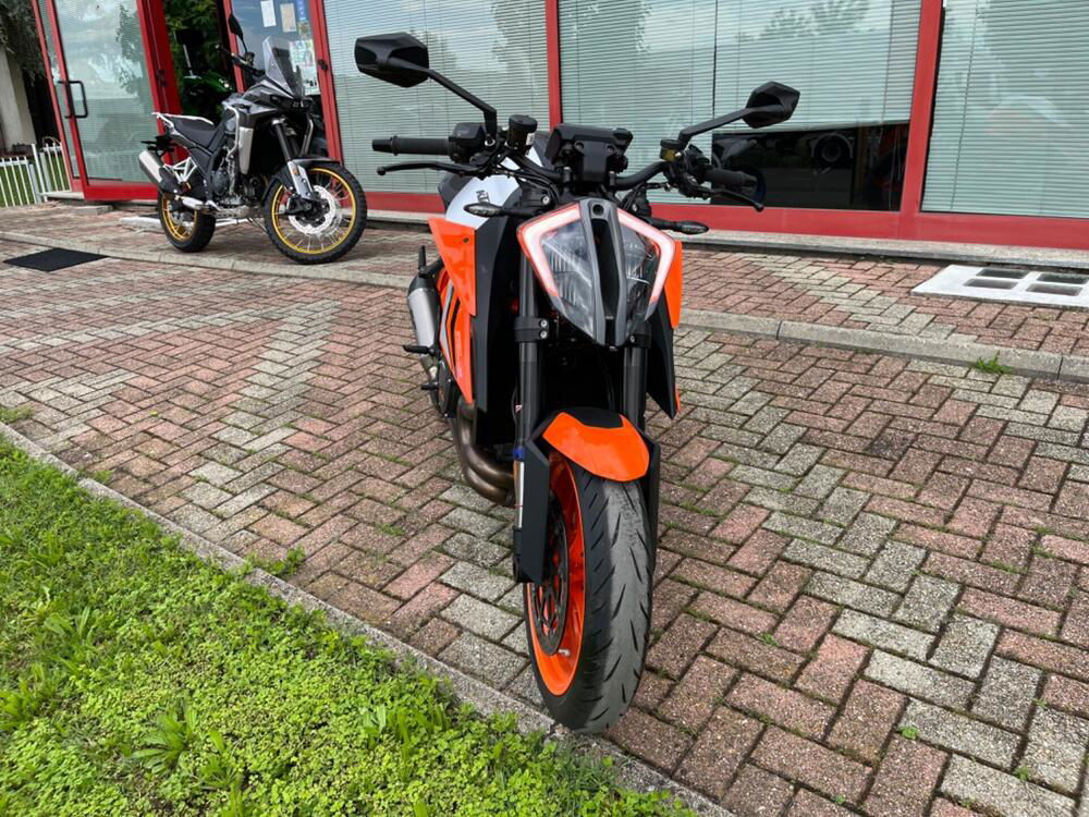 KTM 1290 Super Duke R Evo (2022 - 23) (5)