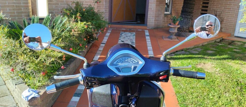 Vespa GTS 300 Hpe (2021 - 22) (4)