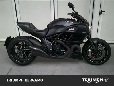 Ducati Diavel 1200 Carbon (2014 - 16) usata