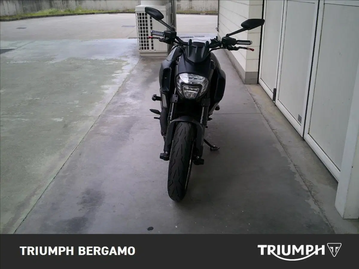 Ducati Diavel 1200 Carbon (2014 - 16) (5)