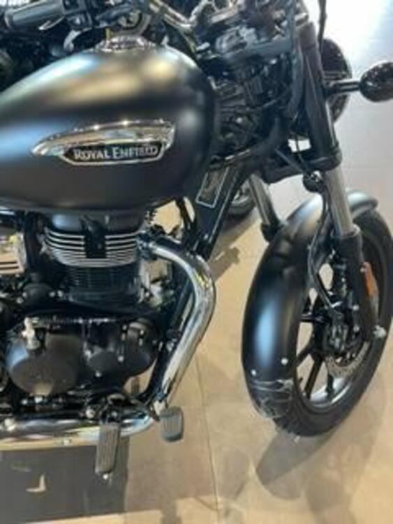 Royal Enfield Meteor 350 Stellar (2021 - 24) (2)