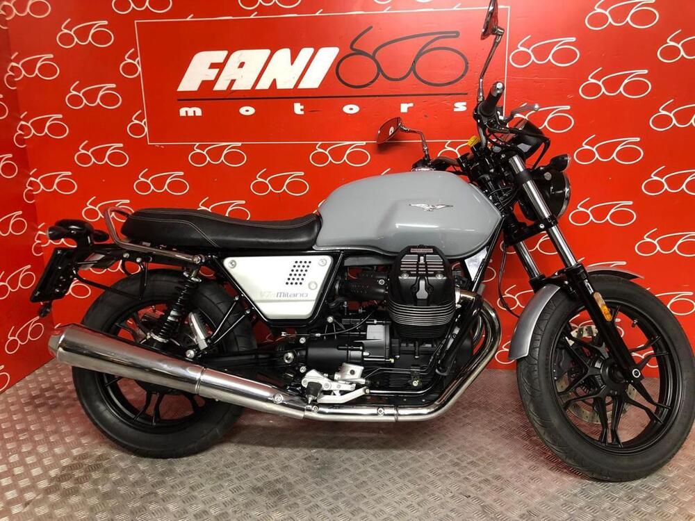 Moto Guzzi V7 III Stone (2017 - 20)