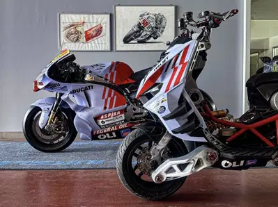 Italjet Dragster, lo "scooter da MotoGP" in collaborazione con Gresini Racing [GALLERY]