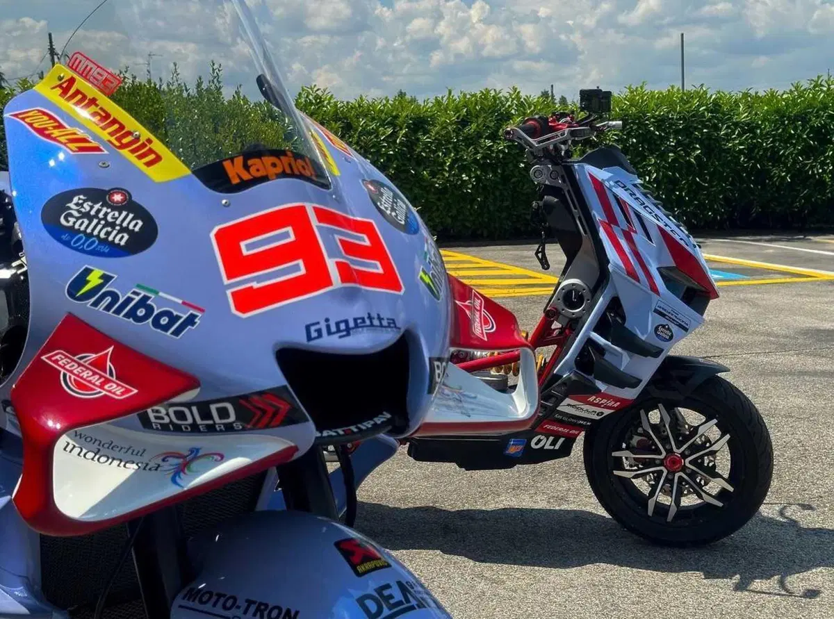 Italjet Dragster, lo 'scooter da MotoGP' in collaborazione con Gresini Racing [GALLERY] (3)