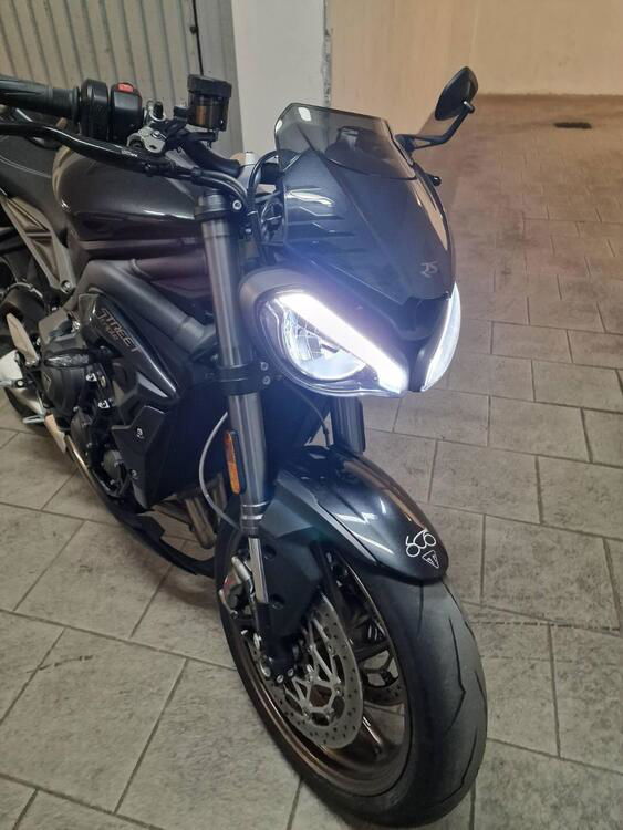 Triumph Street Triple RS (2020 - 22) (2)