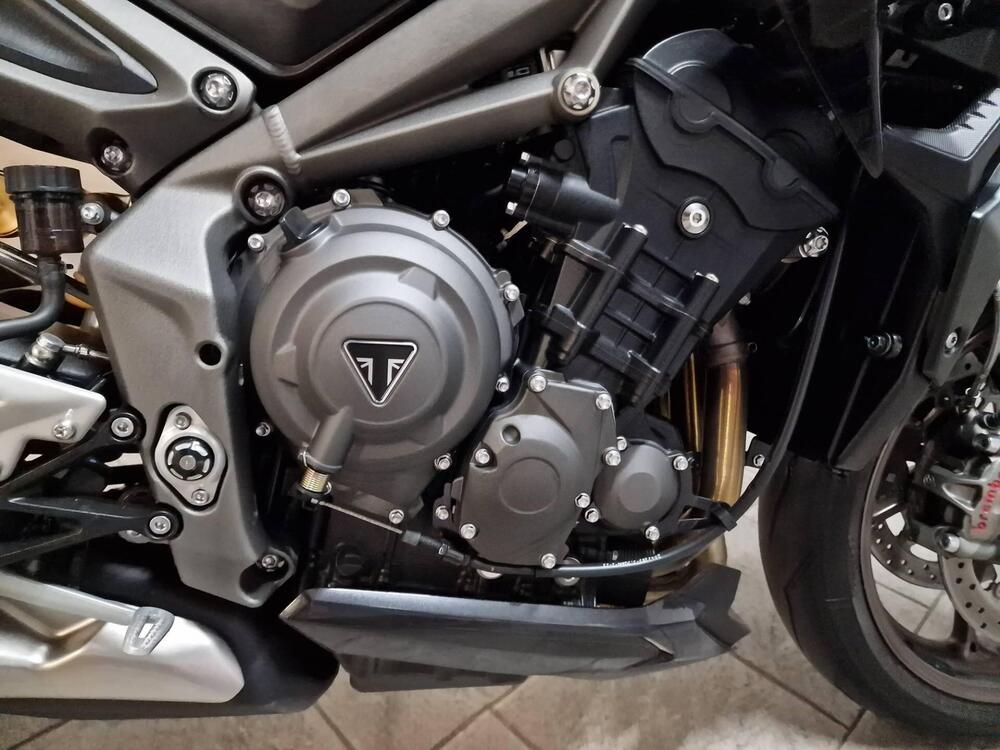 Triumph Street Triple RS (2020 - 22) (3)