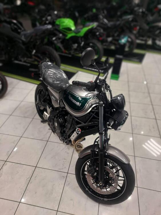 Kawasaki Z 650 RS (2022 - 24) (2)