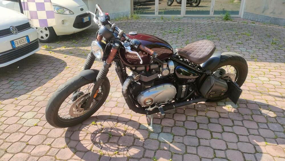 Triumph Bonneville Bobber 1200 (2017 - 20) (2)