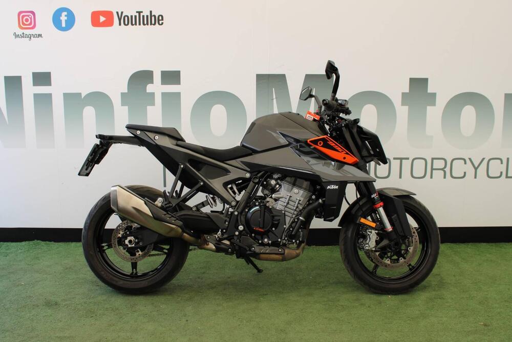 KTM 990 Duke (2024)