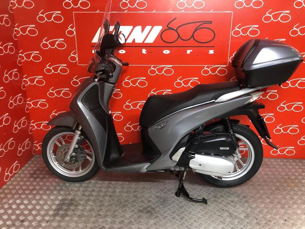 Honda SH 150 i ABS (2013 - 16) (3)