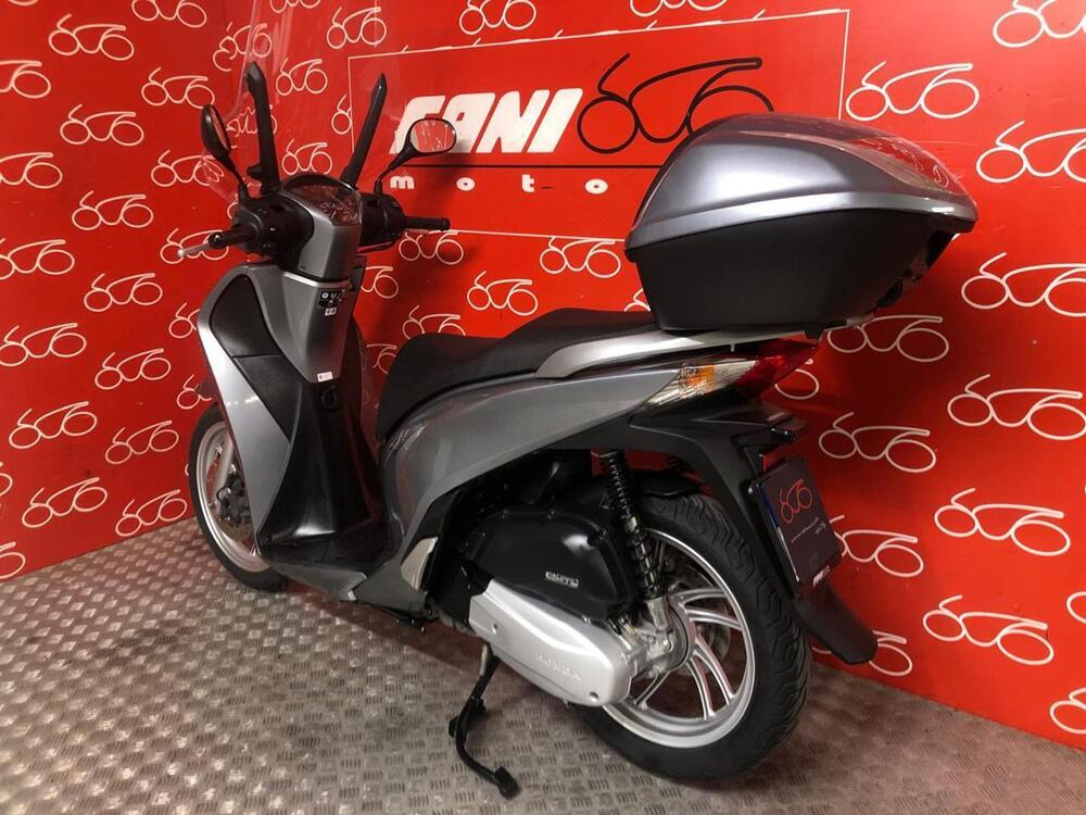 Honda SH 150 i ABS (2013 - 16) (4)