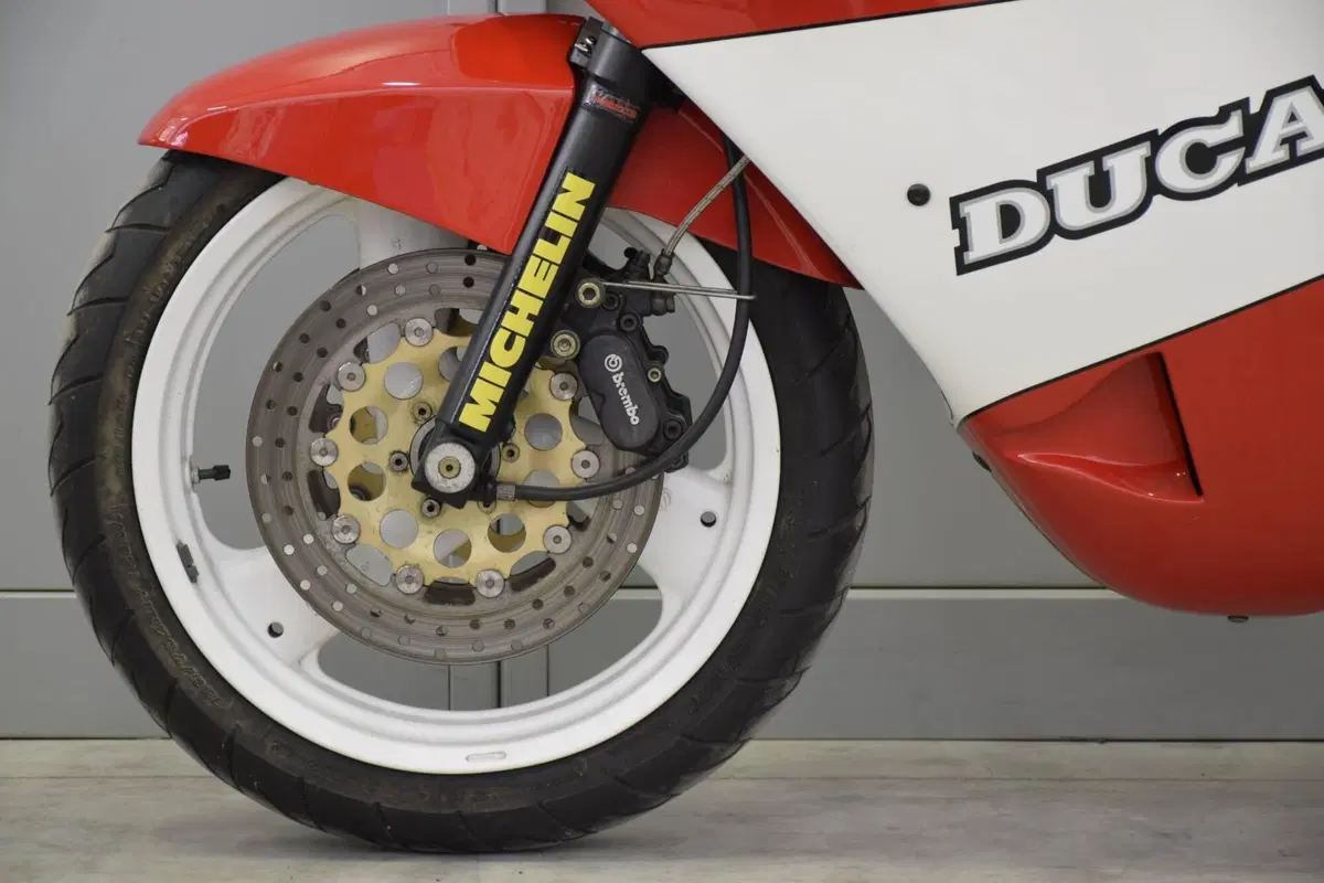 Ducati 900 SS (7)