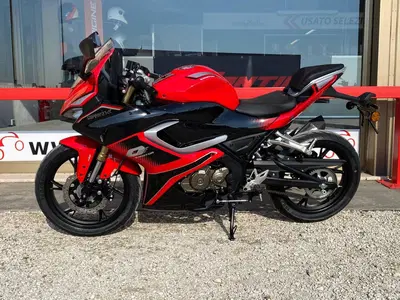 QJ Motor SRK 125 R (2025 - 26) nuova