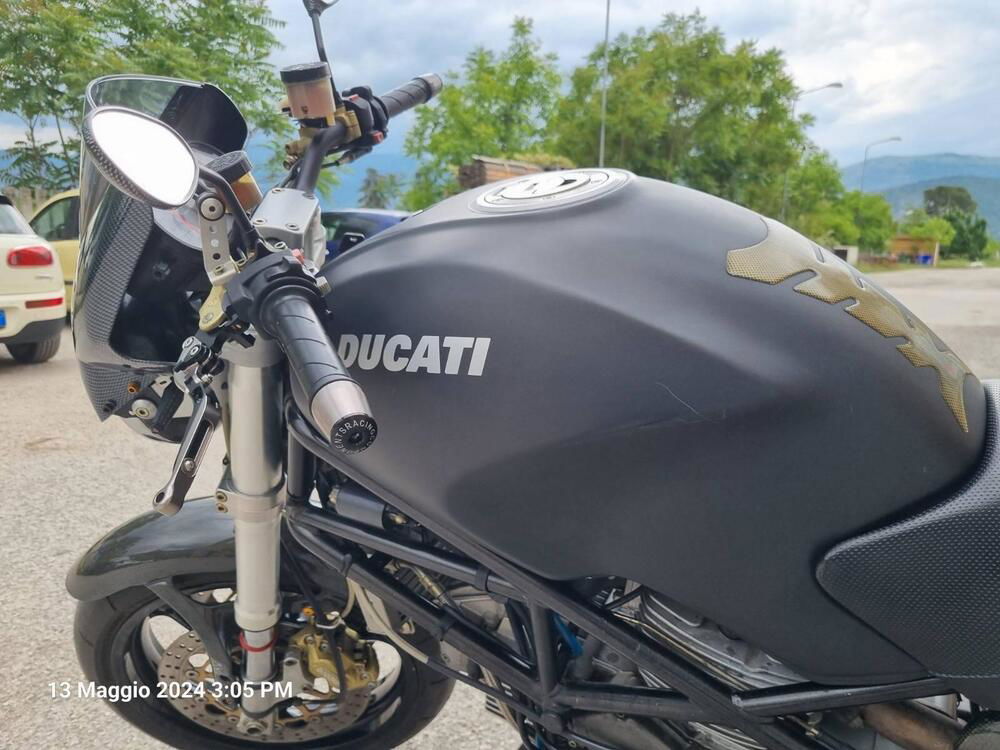 Ducati Monster 900 Dark I.E. (1999 - 02) (4)