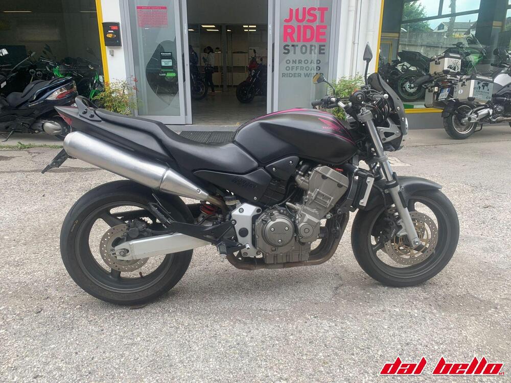 Honda Hornet 900 (3)